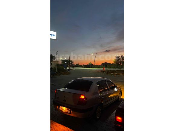 Sahibinden Renault Clio 1.4 Authentique 2004 Model 