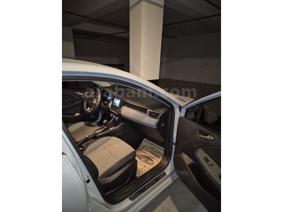 Sahibinden Renault Clio 1.0 TCe Evolution 2023 Model