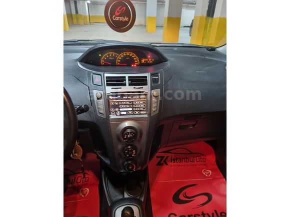 Sahibinden Toyota Yaris 1.4 D-4D Terra 2011 Model  193.000 km Yeşil (metalik)