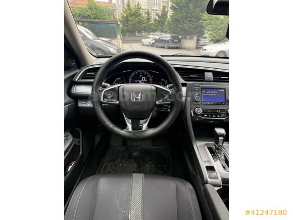 Honda civic 2017 hatasız 350 BİN PEŞİN 36 AY