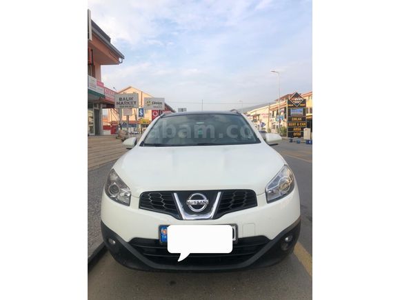 NİSSAN QASHQAİ 2012