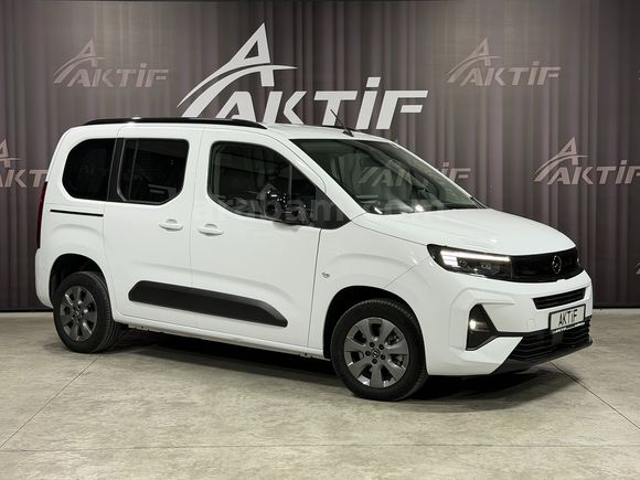 AKTİF den 2024 YENİ COMBO 1.5 D EDITION 130HP 36.000 KM' BOYASIZ