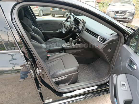 Galeriden Renault Clio 1.0 TCe Techno Esprit Alpine 2025 Model İzmir
