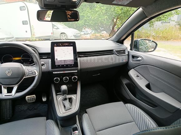 Galeriden Renault Clio 1.0 TCe Techno Esprit Alpine 2025 Model İzmir