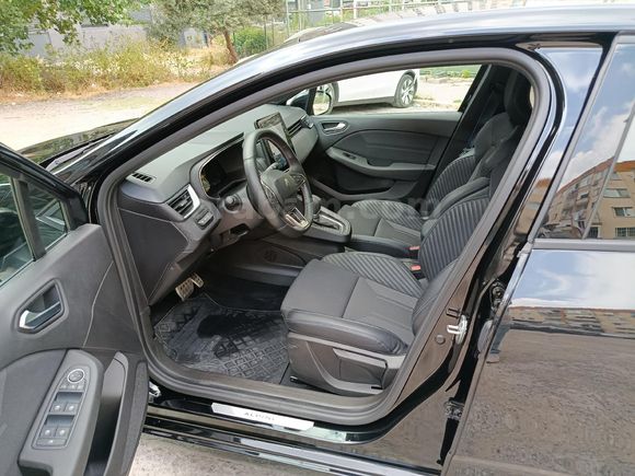 Galeriden Renault Clio 1.0 TCe Techno Esprit Alpine 2025 Model İzmir
