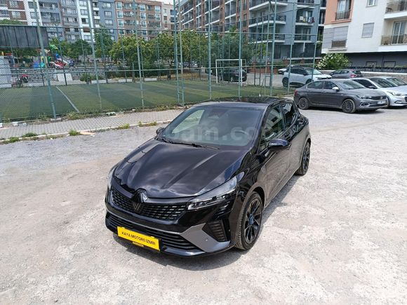 Galeriden Renault Clio 1.0 TCe Techno Esprit Alpine 2025 Model İzmir