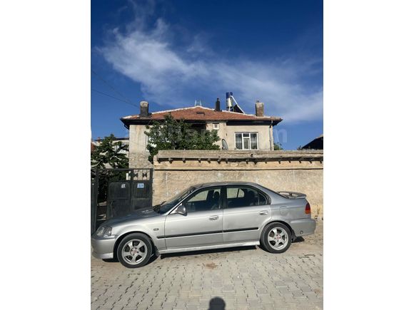 Sahibinden Honda Civic 1.6 i ES 2000 Model 
