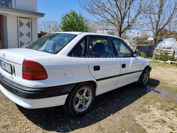 Sahibinden Opel Astra 1.6 2001 Model