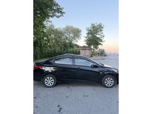 Sahibinden Hyundai Accent Blue 1.6 CRDI Mode 2015 Model 