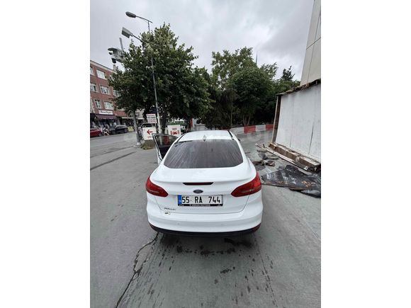 Sahibinden Ford Focus 1.6 TDCi Trend X 2015 Model manuel