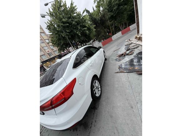 Sahibinden Ford Focus 1.6 TDCi Trend X 2015 Model manuel