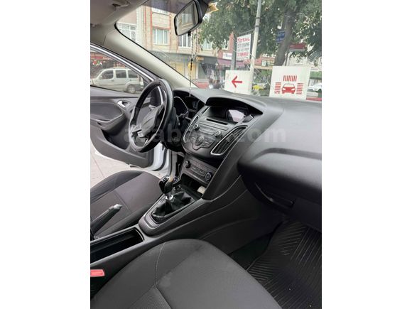Sahibinden Ford Focus 1.6 TDCi Trend X 2015 Model manuel