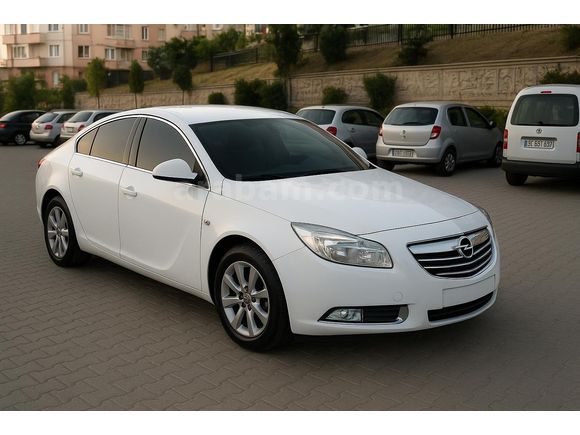 KAMU PERSONELİNDEN BAKIMLI OPEL INSİGNİA