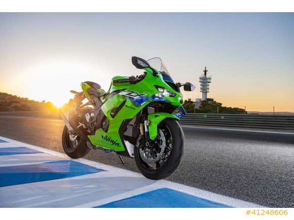 Galeriden Kawasaki Ninja ZX-10R 2026 Model Bursa 0 km Yeşil