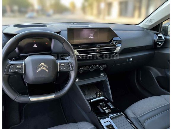 Sahibinden Citroen C4 1.2 PureTech Shine 2023 Model 