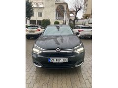 Sahibinden Citroen C4 1.2 PureTech Shine 2023 Model 