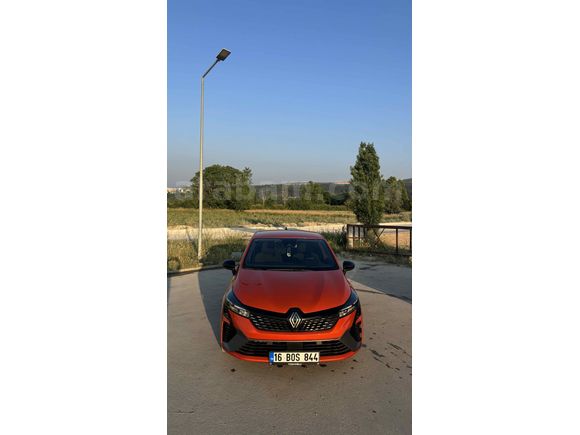 Sahibinden Renault Clio 1.0 TCe Techno Esprit Alpine 2023 Model 
