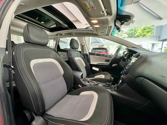 Galeriden Kia Ceed 1.6 CRDi Premium SW 2017 Model Bursa