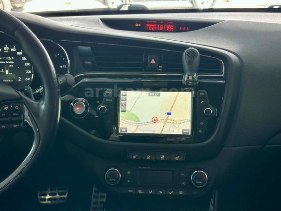 Galeriden Kia Ceed 1.6 CRDi Premium SW 2017 Model Bursa