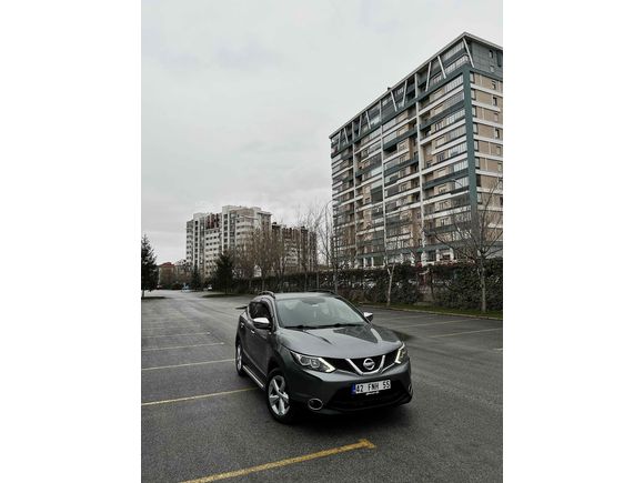 Sahibinden Nissan Qashqai 1.6 dCi Visia 2015 Model  277000km füme