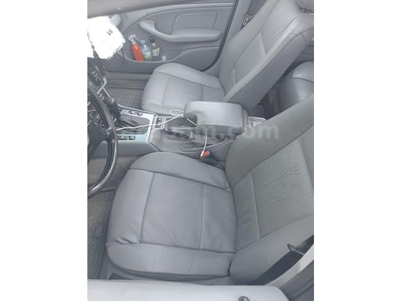 değişensiz BMW  320i 2000 Model