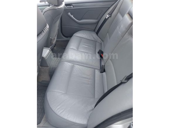 değişensiz BMW  320i 2000 Model