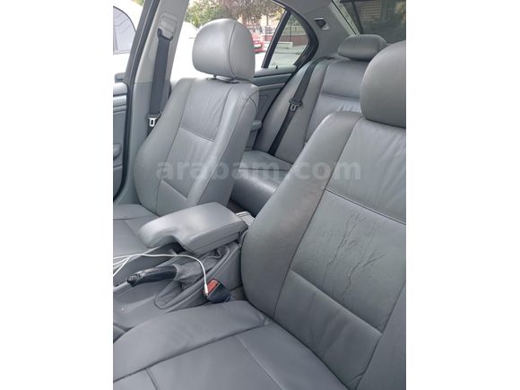 değişensiz BMW  320i 2000 Model
