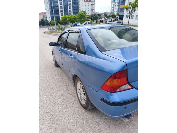 Sahibinden Ford Focus 1.6 Ghia 2003 Model