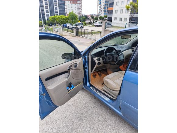 Sahibinden Ford Focus 1.6 Ghia 2003 Model