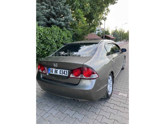 Aciliyetten son fiyat Honda Civic 1.6i VTEC Elegance 2009 Model 