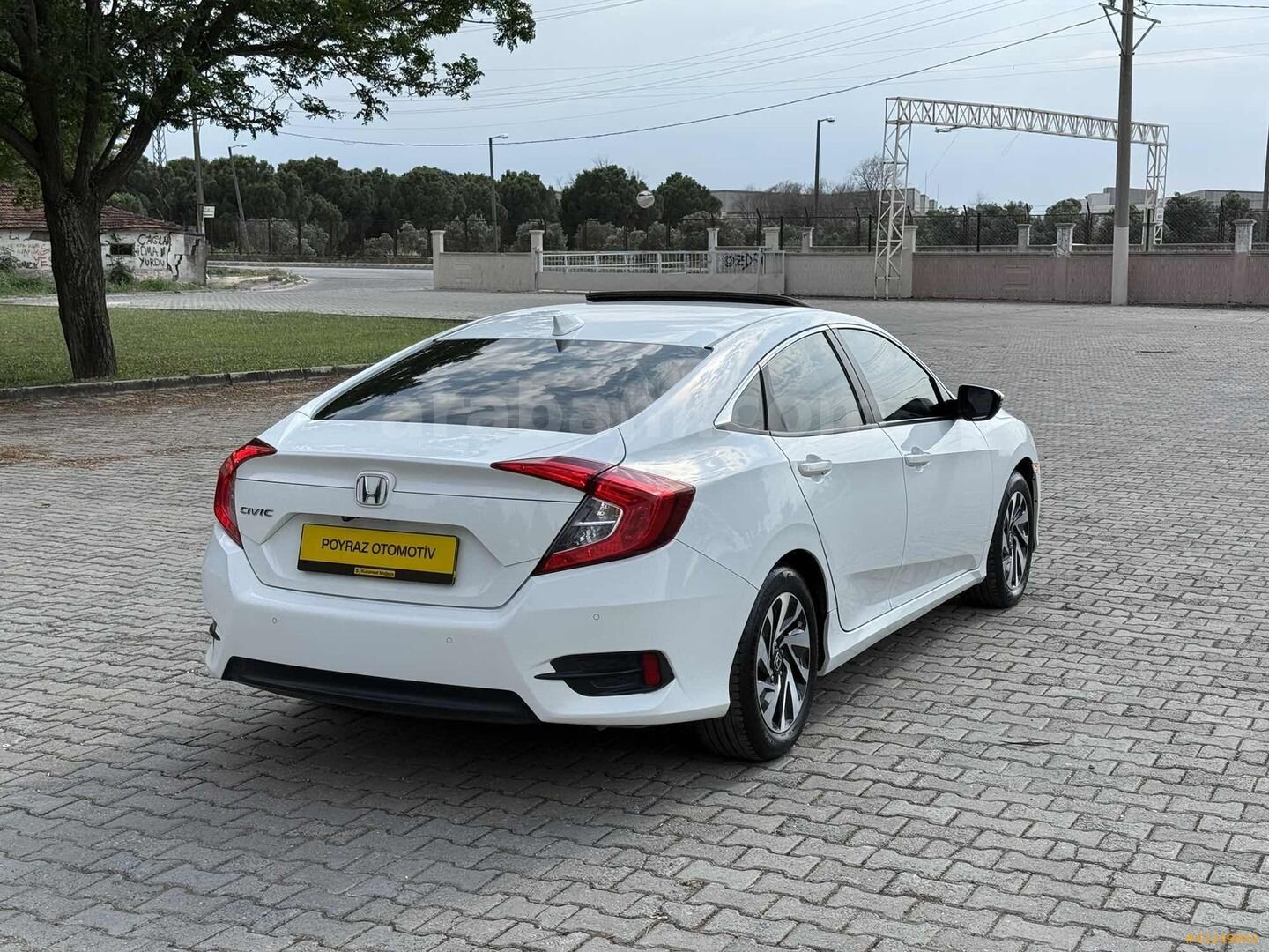 Galeriden Honda Civic 1.6i VTEC Eco Elegance 2019 Model Manisa 66.000 km Beyaz 7
