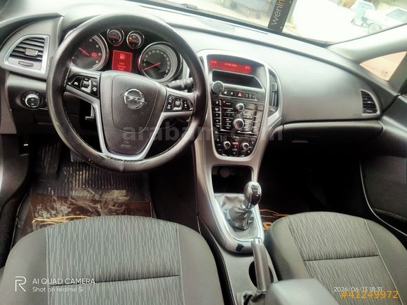 DEĞİŞENSİZ-BOYASIZ 2015 ASTRA J 1.3 CDTI