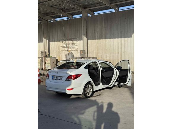 Sahibinden Hyundai Accent Blue 1.6 CRDI Mode Plus 2017 Model 