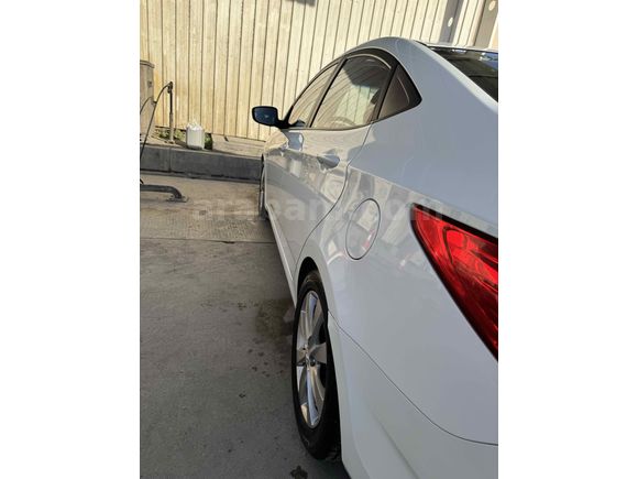 Sahibinden Hyundai Accent Blue 1.6 CRDI Mode Plus 2017 Model 
