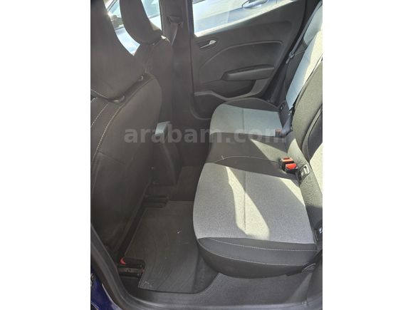 Sahibinden Renault Clio 1.0 TCe Evolution 2024 Model  23.000 km Mavi (metalik)
