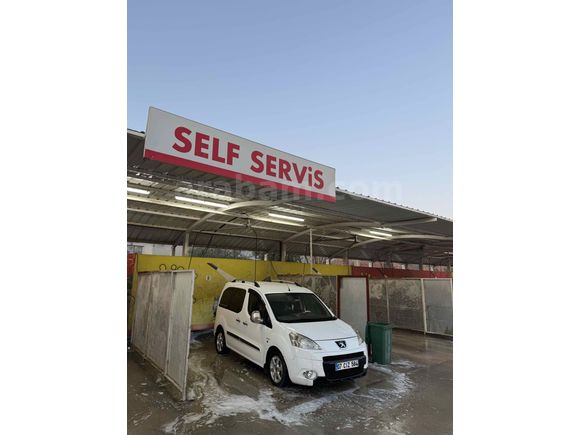 Sahibinden DEĞİŞENSİZ Peugeot Partner 1.6 HDI Premium Pack 2011 Model 