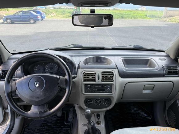 HATASIZ BOYASIZ - 150 BİN KM - BAKIMLARI YENİ - MASRAFIZ CLİO