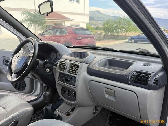 HATASIZ BOYASIZ - 150 BİN KM - BAKIMLARI YENİ - MASRAFIZ CLİO