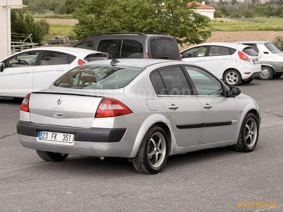 DEĞİŞENSİZ TERTEMİZ - 4 LASTİK MUAYENE YENİ - 1.6 MEGANE 2