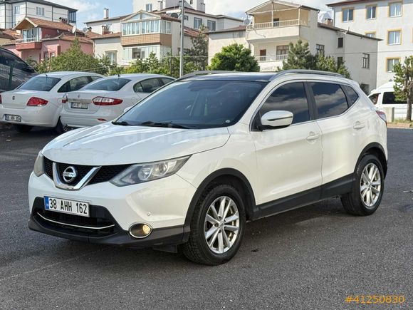 Hatasız Boyasız Tramersiz Cam tavan Nissan Qashqai