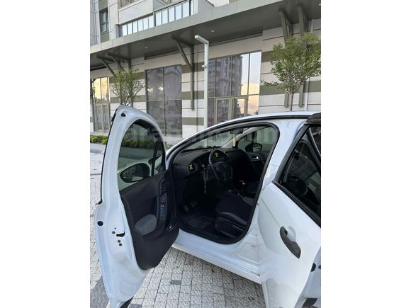 Sahibinden Citroen C3 1.4 HDi Attraction 2012 Model 