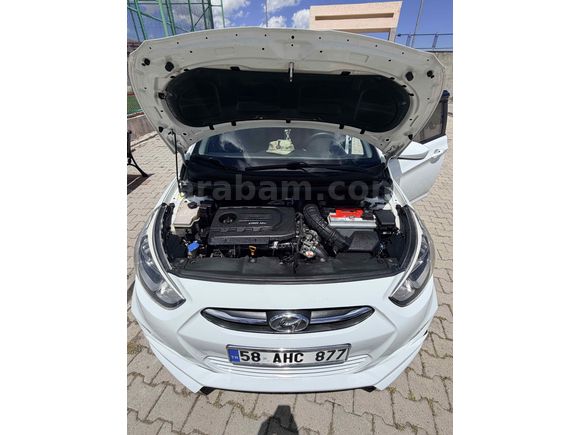 Tertemiz Hyundai Accent Blue 1.6 CRDI Mode Plus 2015 Model 