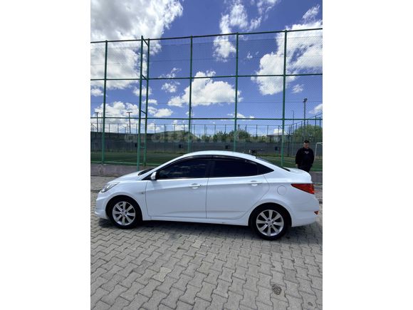 Tertemiz Hyundai Accent Blue 1.6 CRDI Mode Plus 2015 Model 
