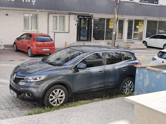 Sahibinden Renault Kadjar 1.2 64 bin km de