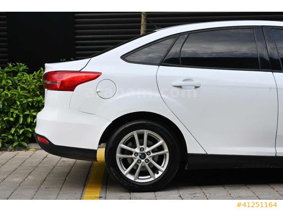 CMY MOTORS - 2015 FORD FOCUS 1.6 TDCI TREND X