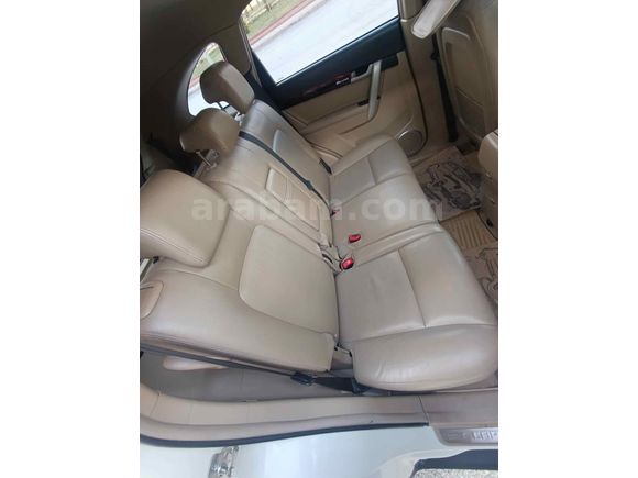 Chevrolet Captiva 2.0 D LT Sport 2012 Model 