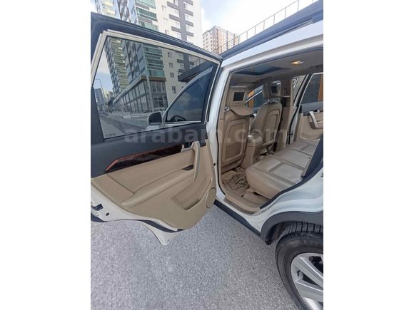 Chevrolet Captiva 2.0 D LT Sport 2012 Model 
