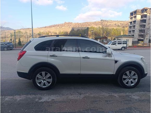 Chevrolet Captiva 2.0 D LT Sport 2012 Model 