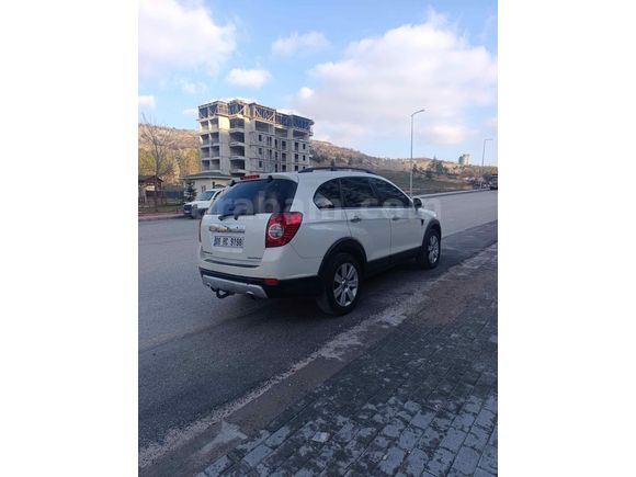 Chevrolet Captiva 2.0 D LT Sport 2012 Model 