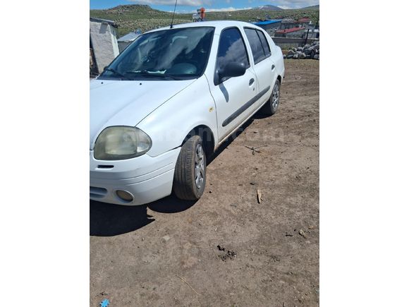 Sahibinden Renault Clio 1.4 2002 Model